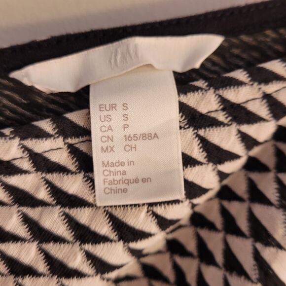 H&M Black White Geometric Cut-Out Bodycon Dress S Sexy Night Out Clubwear Slinky - Picture 5 of 8